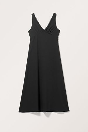 V-neck Maxi Dress - Black - Monki WW