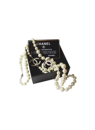 Chanel French Pearl Necklace