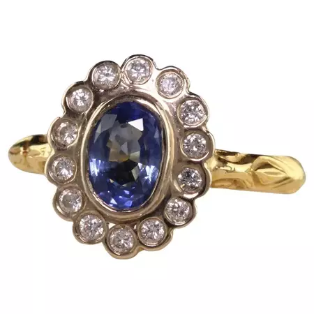 Vintage Retro English 18k Yellow Gold Natural Sapphire Diamond Engagement Ring For Sale at 1stDibs