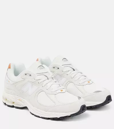 2002 R Leather Sneakers in White - New Balance | Mytheresa