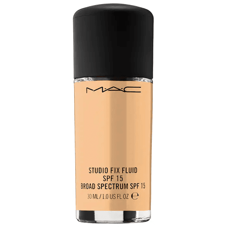 MAC Cosmetics Studio Fix Fluid SPF 15 NC18 - beige with neutral undertone with light skin