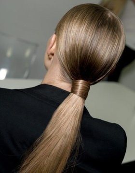 «популярная прическа низкий хвост на красивых волосах » — карточка пользователя Vlad.Lembak в Яндекс.Коллекциях
