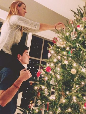 cute couple christmas pictures - Google Search