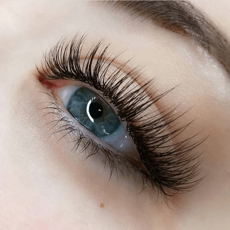 green eyes eyelashes extension