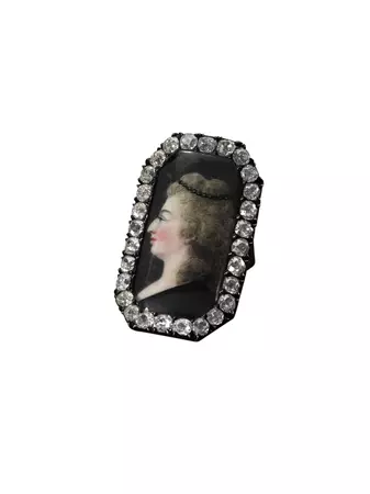 Diamond ring, late 18th century The miniature portrait depicting Queen Marie Antoinette