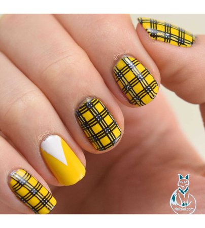 Clueless Nails