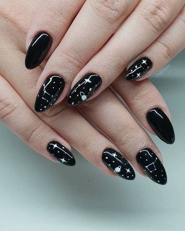15 Edgy Black Manicure Ideas You Can Rock Now - Styleoholic