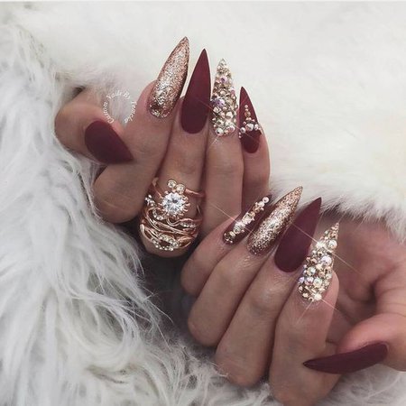 red gold glitter nails