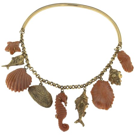 18 Karat Yellow Gold and Coral Necklace For Sale at 1stDibs