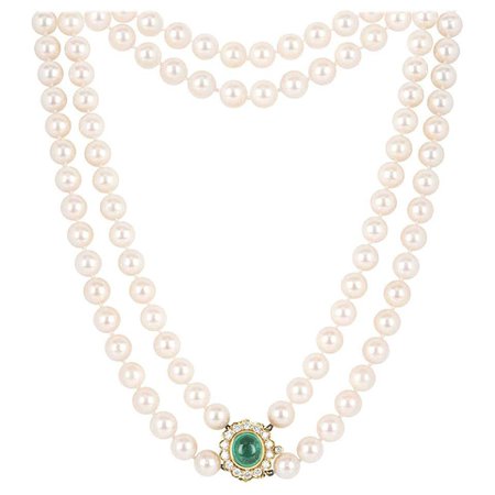 Pearl Necklace with Columbian Emerald and Diamonds