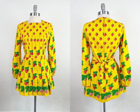 Vintage 60s red green 70s Yellow fruit food Print Mini Dress/ 70s | Etsy