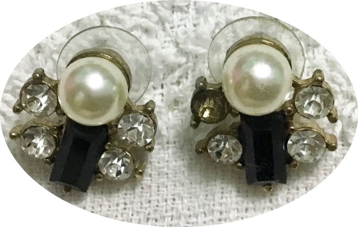 pearl black diamond gold earing