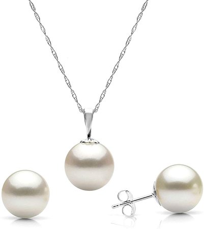 Freshwater Cultured White Pearl Stud Earrings and Pendant