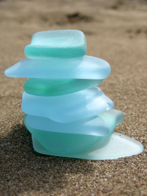 pile-of-seaglass5.jpg (300×400)