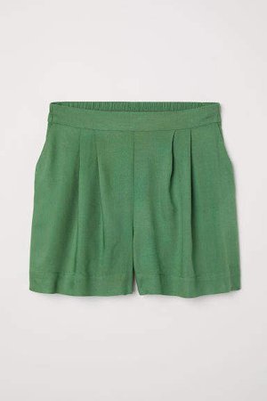 Wide-cut Shorts - Green