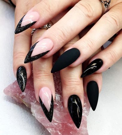 Black Out | Goth Stiletto Nails