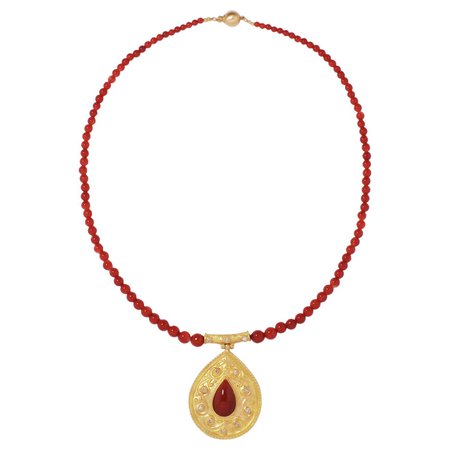 18 Karat Yellow Gold Red Coral Pendant and Necklace of Graduated Beads For Sale at 1stDibs
