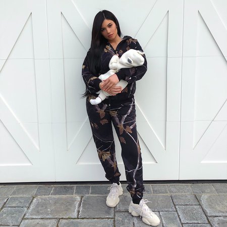 Kylie on Instagram: “my angel baby is 1 month old today”