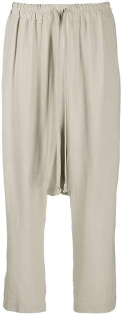 drop-crotch cropped trousers
