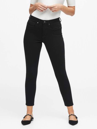 Curvy Mid-Rise Skinny Fade-Resistant Jean