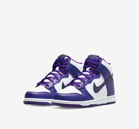 purple Nike dunks