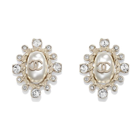 127 Chanel Gold New 2019 Pearl Logo Stud Pierced Earrings