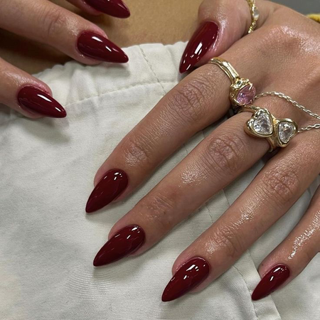 red wine nails