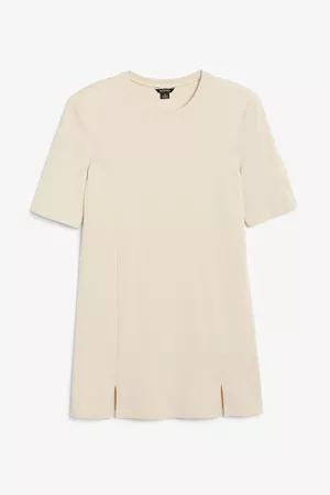 Shoulder pads t-shirt dress - Beige - Mini dresses - Monki WW