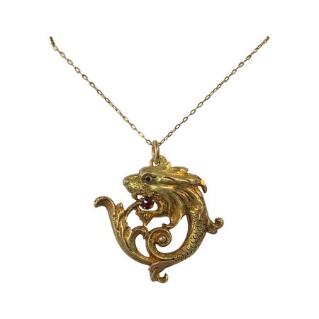 Griffin Dragon Garnet Pendant Necklace Antique Belle Epoque 14 Karat Gold For Sale at 1stDibs