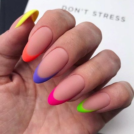 colored French tip nails
