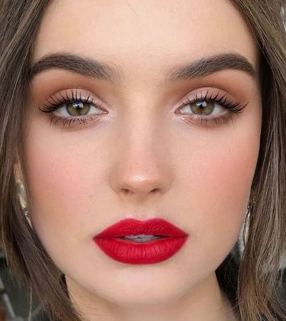 simple red lipstick makeup