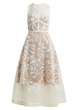 elie-saab-elie-saab-floral-embroidered-tulle-dress-abv9af995e7_zoom.jpg (800×1127)