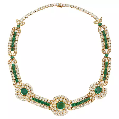 Van Cleef and Arpels Diamond and Emerald Necklace For Sale at 1stDibs
