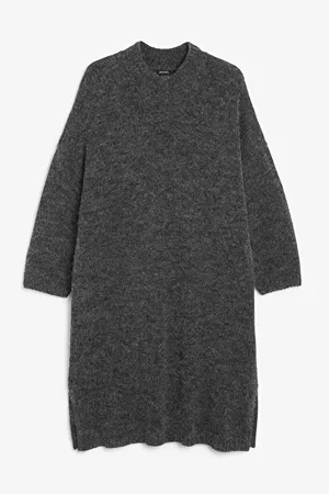 Oversized long knit dress - Cobblestone grey - Dresses - Monki WW