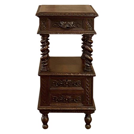 19th Century French Renaissance Carved Nightstand, End Table For Sale at 1stDibs