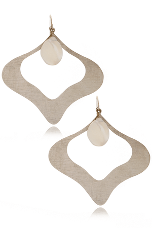BY THE STONES PETAL Silver Pearl Earrings – PRET-A-BEAUTE.COM