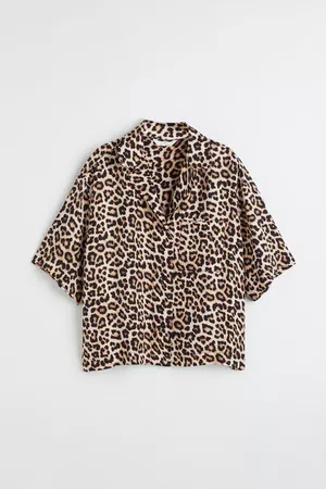 Oversized Resort Shirt - Light beige/leopard print - Ladies | H&M US