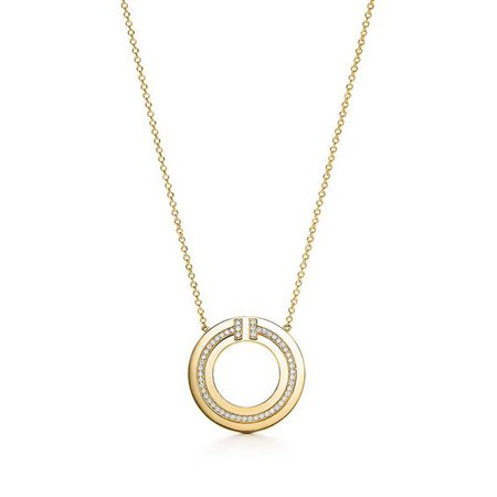 Tiffany T Two circle pendant in 18k gold with diamonds. | Tiffany & Co.