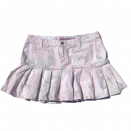mudd baby pink camo pleated mini skirt