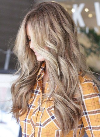 Dirty Blonde Color - 20 Beautiful Winter Hair Color Ideas for Blondes - Livingly