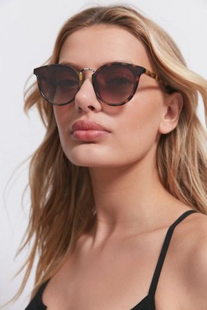 Billie Metal Round Sunglasses | Urban Outfitters