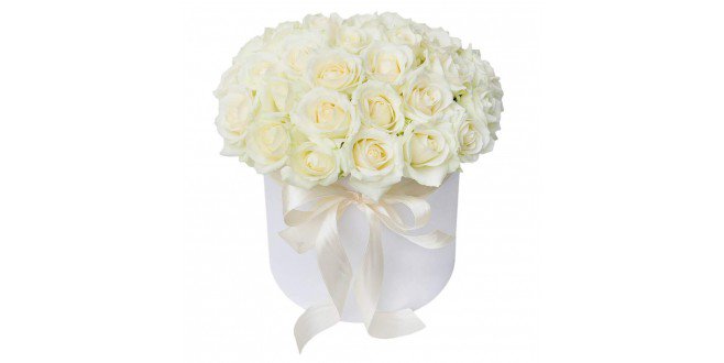 Send White Roses Box Online l Blooms Only