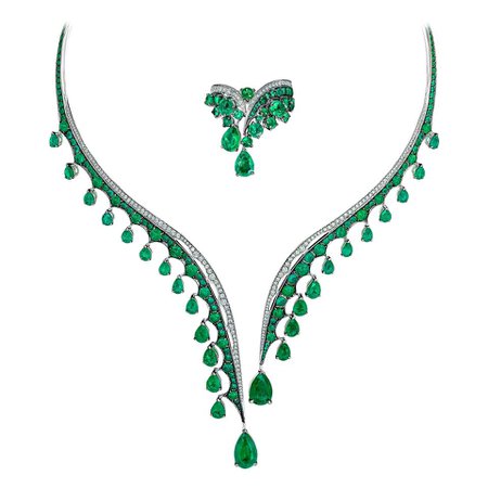 18 Karat White Gold White Diamonds, Ethically Sourced Emeralds Necklace and Ring For Sale at 1stDibs