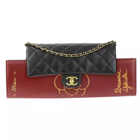 Chanel Classic Flap Gabrielle Brasserie Menu Burgundy and Black Lambskin Clutch For Sale at 1stDibs | chanel menu bag