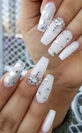 White Acrylic Nails With Daimonds