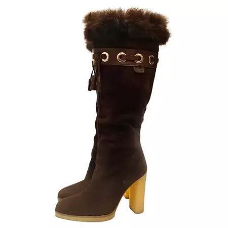 2000s Gucci Knee-Length Brown Suede Heeled Boots For Sale at 1stDibs | boots with the fur 2000s, fur boots 2000s
