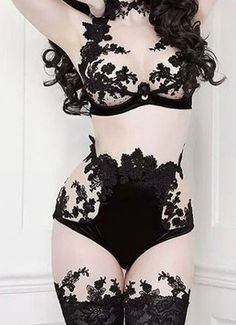 black lace lingerie two piece