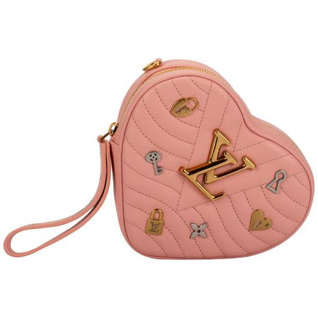 New Louis Vuitton Limited Edition Red Heart Clutch Belt Bag For Sale at 1stdibs