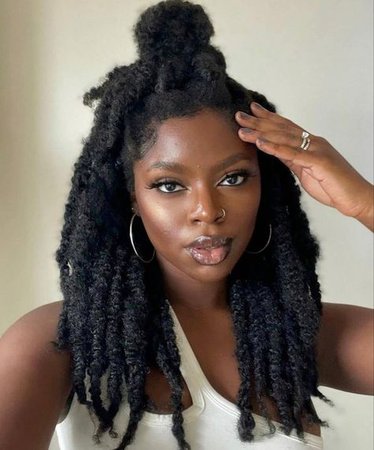 Natural Twists Hairstyle