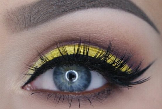 Yellow Eye Makeup